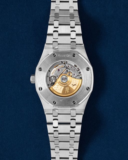 Audemars Piguet Royal Oak 15400ST.OO.1220ST.03 Image 2
